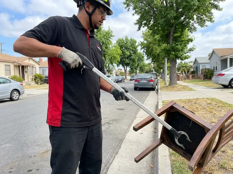Residential Curbside & Bulky Waste Pickup in Los Angeles, CA